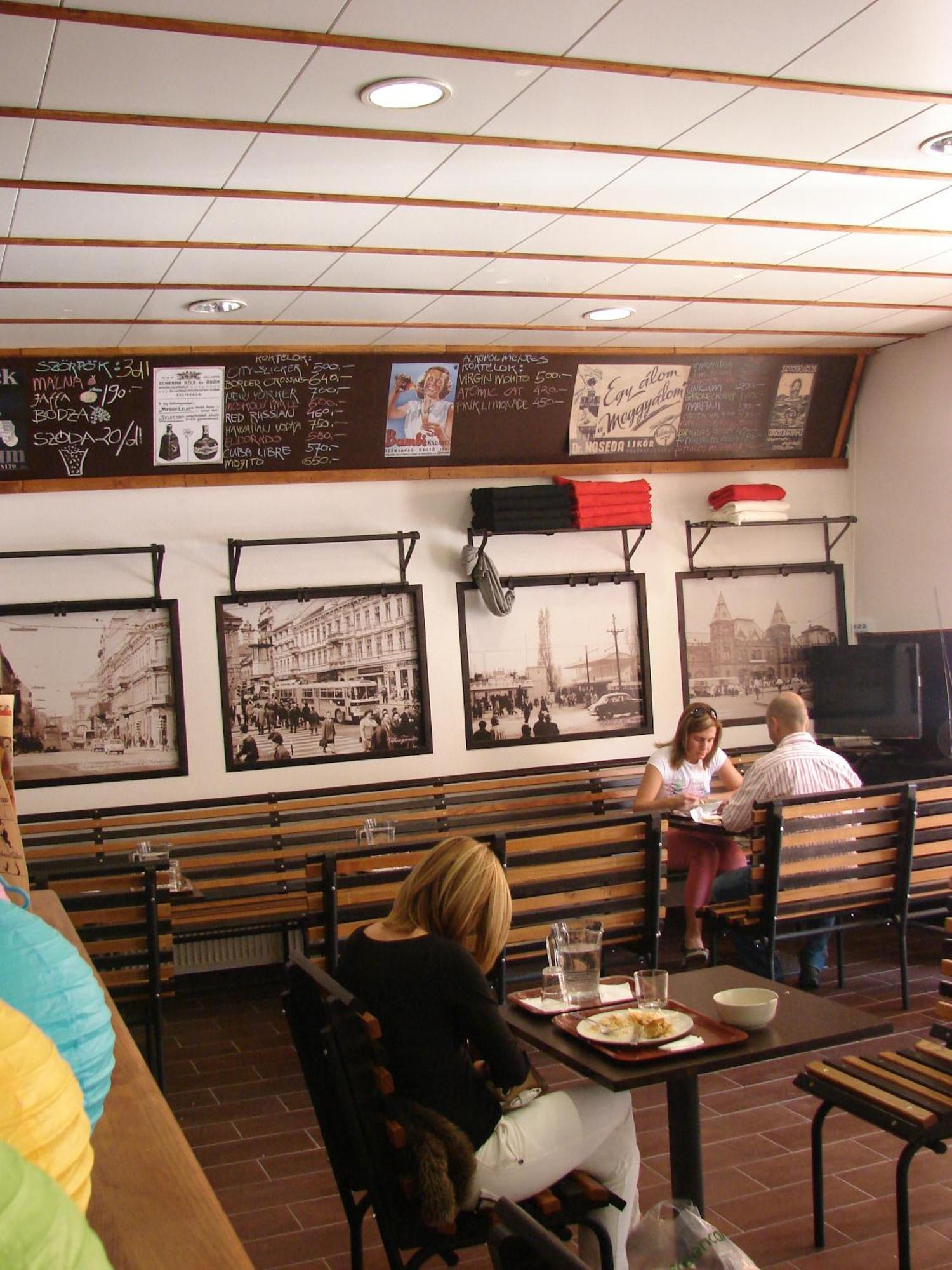 Promenade Panzio Bed and Breakfast Miskolc Buitenkant foto
