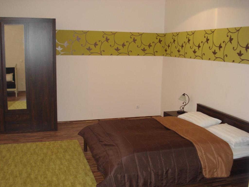 Promenade Panzio Bed and Breakfast Miskolc Kamer foto