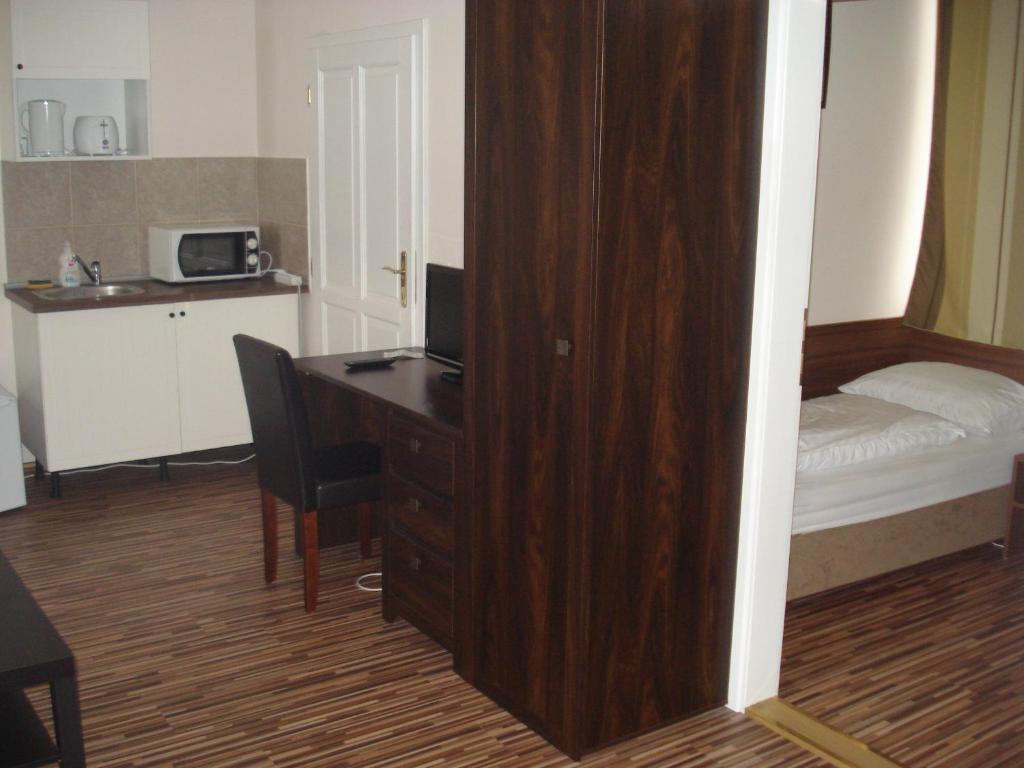 Promenade Panzio Bed and Breakfast Miskolc Kamer foto