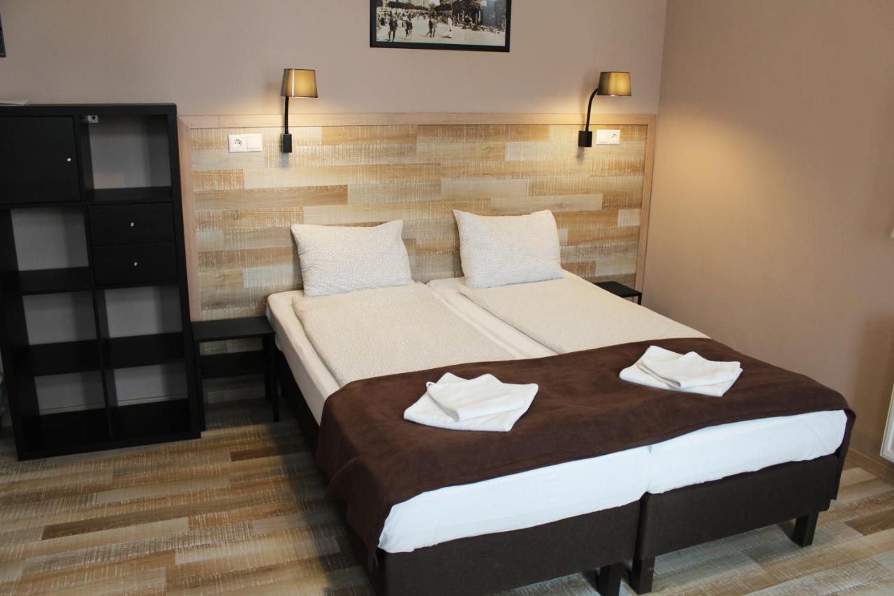 Promenade Panzio Bed and Breakfast Miskolc Buitenkant foto