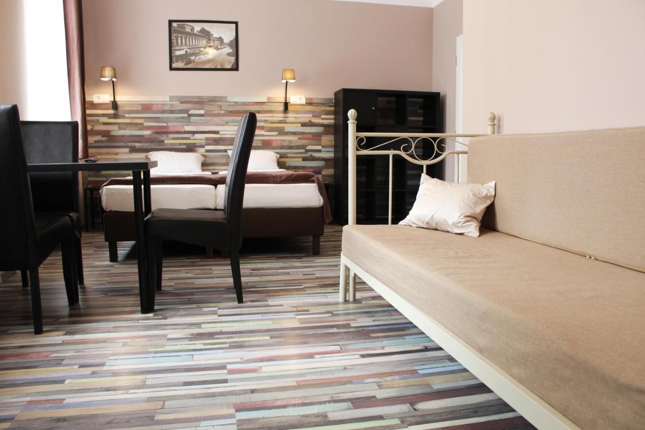 Promenade Panzio Bed and Breakfast Miskolc Buitenkant foto